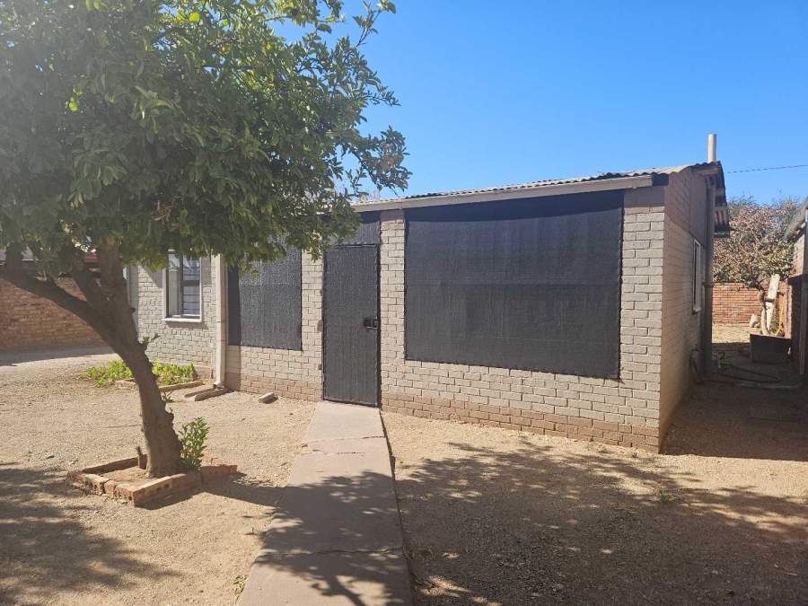 2 Bedroom Property for Sale in Floors Northern Cape